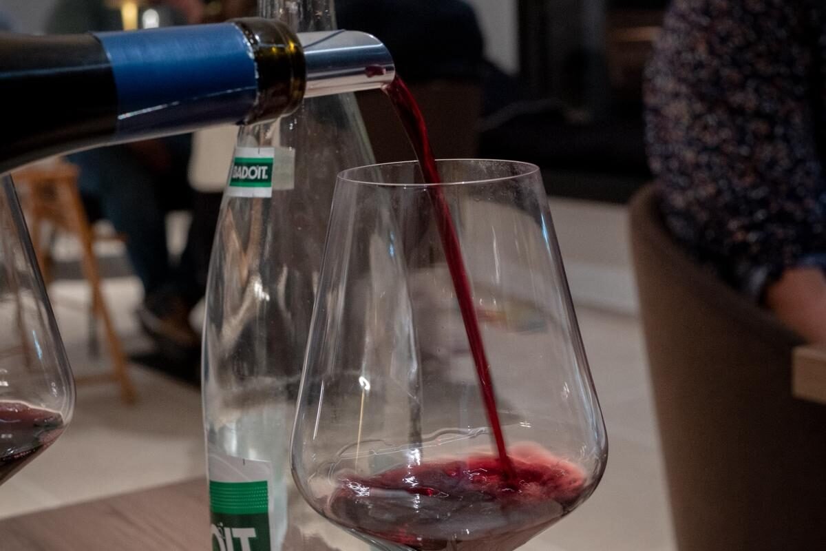 WhatsApp Image 2025-11-15 at 11.42.00 (1)